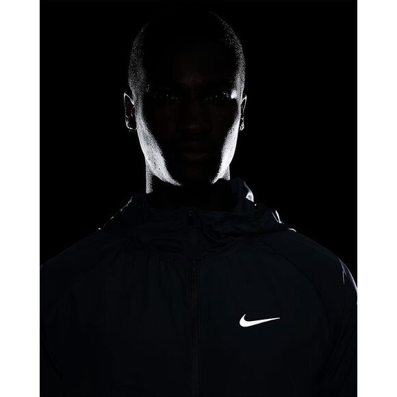 Nike NWT Repel Miler Jacket Reflective Silver/Smoke Grey Medium - Picture 8 of 10